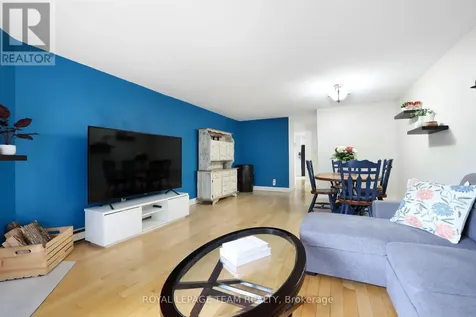 216 Steenbakkers Private Ottawa ON K1T 3E2
