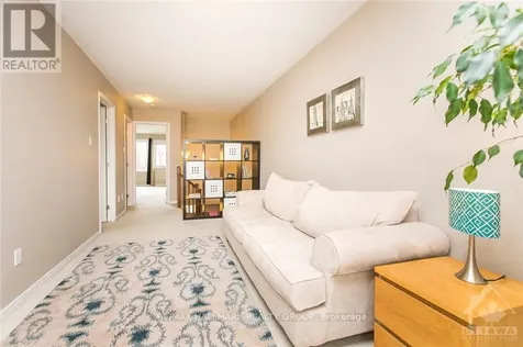 124 Tall Oak Private Ottawa ON K1G 6T6