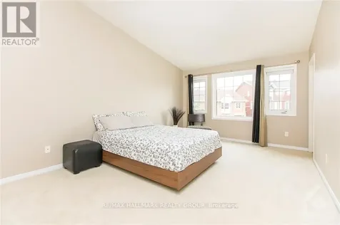 124 Tall Oak Private Ottawa ON K1G 6T6