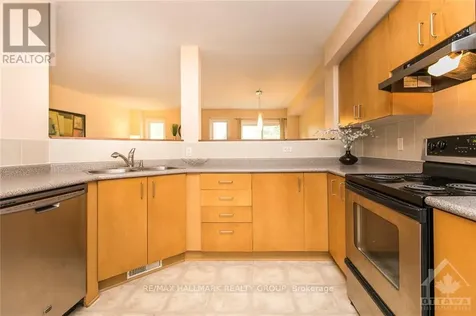 124 Tall Oak Private Ottawa ON K1G 6T6