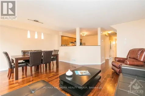 124 Tall Oak Private Ottawa ON K1G 6T6