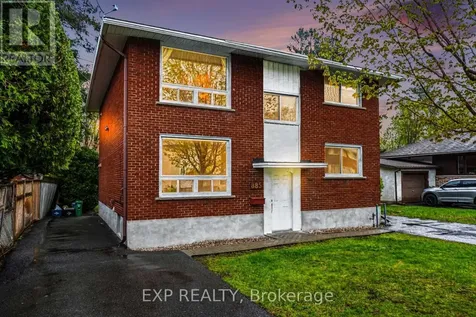 885 Pinewood Crescent Ottawa ON K2B 5Y3
