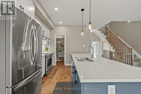 309 Cosanti Drive Ottawa ON K2S 2L1
