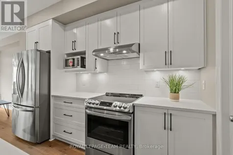 309 Cosanti Drive Ottawa ON K2S 2L1