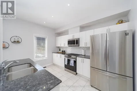 52 Mabern Street Barrie ON L9J 0J2