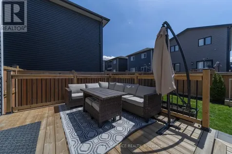 52 Mabern Street Barrie ON L9J 0J2