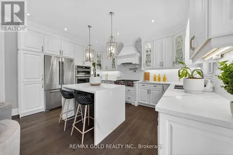 31 Fieldstone Lane Avenue Caledon ON L7C 1C4