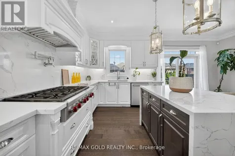 31 Fieldstone Lane Avenue Caledon ON L7C 1C4