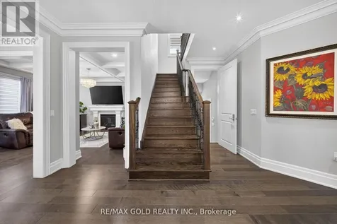 31 Fieldstone Lane Avenue Caledon ON L7C 1C4