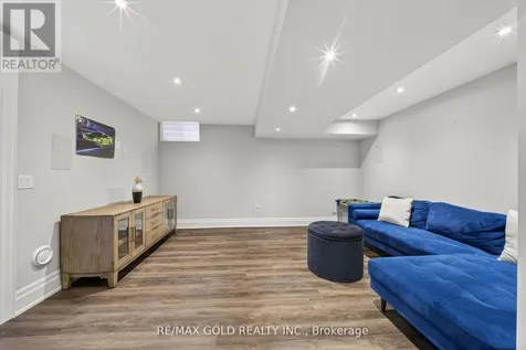 31 Fieldstone Lane Avenue Caledon ON L7C 1C4