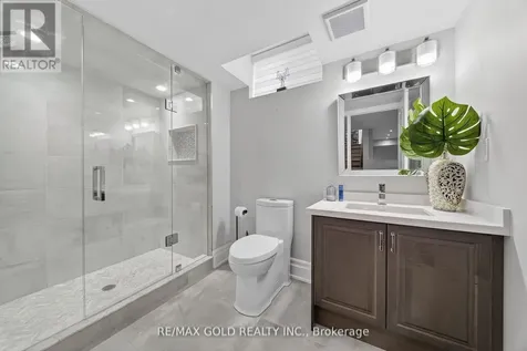 31 Fieldstone Lane Avenue Caledon ON L7C 1C4