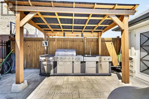 31 Fieldstone Lane Avenue Caledon ON L7C 1C4