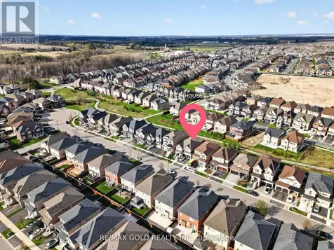 31 Fieldstone Lane Avenue Caledon ON L7C 1C4