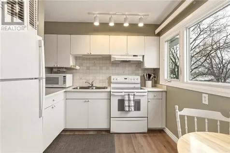718 Auger Avenue Sudbury ON P3A 4T2