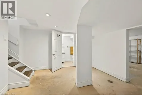 235 Melville Street Dundas ON L9H 2B3