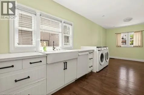 235 Melville Street Dundas ON L9H 2B3