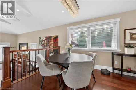 632 Ellengale Road Burlington ON L7T 3N8