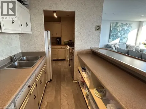 222 Jackson Street West Hamilton ON L8P 4S5