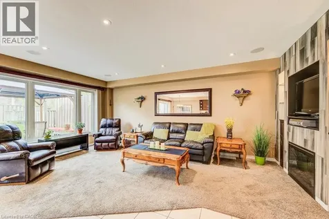 28 Walker Way Guelph ON N1L 1T7