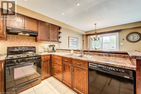 28 Walker Way Guelph ON N1L 1T7