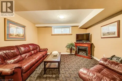 28 Walker Way Guelph ON N1L 1T7