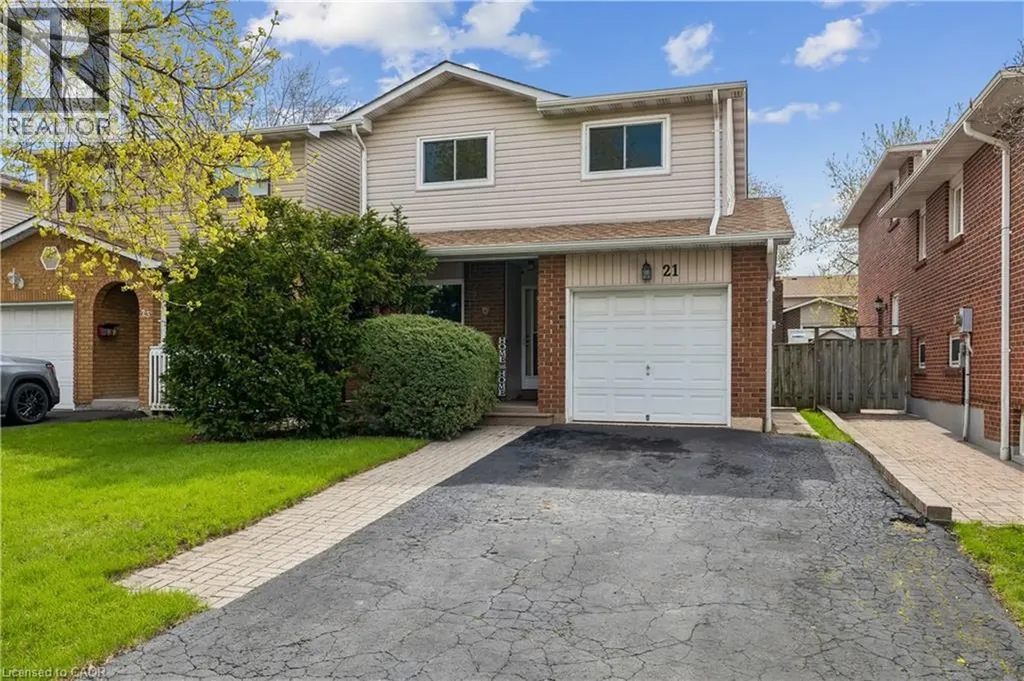 21 Lionshead Brampton ON L6S 3X2