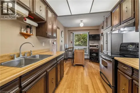 21 Lionshead Brampton ON L6S 3X2