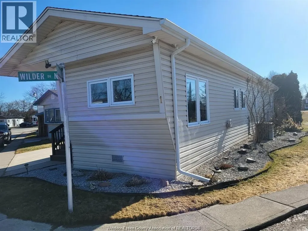 1 Wilder South Lakeshore ON N8N 2S9