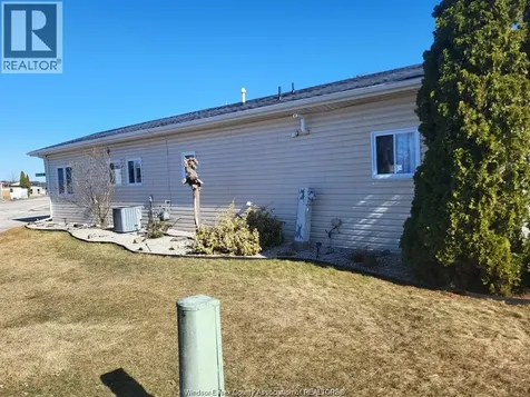 1 Wilder South Lakeshore ON N8N 2S9