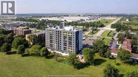 3100 Meadowbrook Windsor ON N8T 3H4