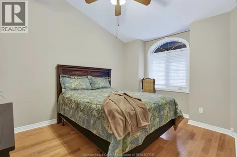 5 Leonard Drive Kingsville ON N9Y 4G4