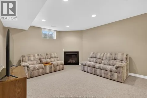 5 Leonard Drive Kingsville ON N9Y 4G4
