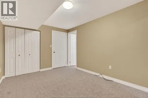 5 Leonard Drive Kingsville ON N9Y 4G4