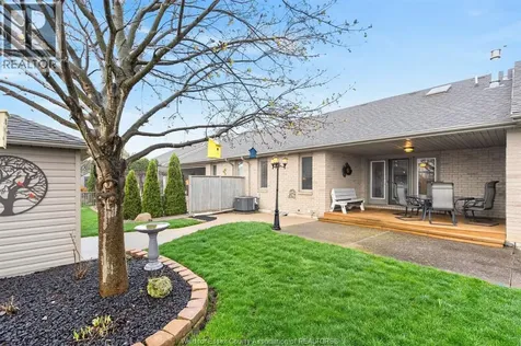 5 Leonard Drive Kingsville ON N9Y 4G4