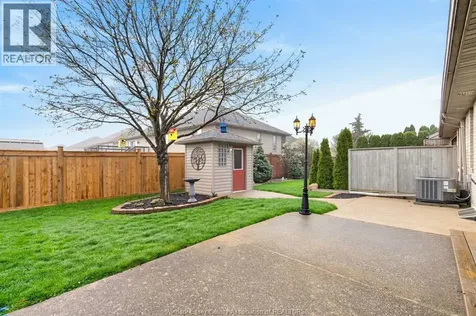 5 Leonard Drive Kingsville ON N9Y 4G4