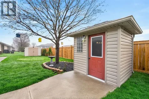 5 Leonard Drive Kingsville ON N9Y 4G4
