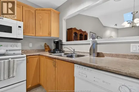 5 Leonard Drive Kingsville ON N9Y 4G4