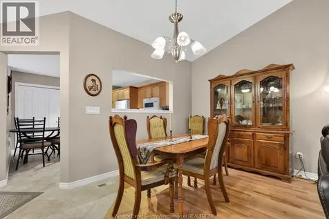 5 Leonard Drive Kingsville ON N9Y 4G4