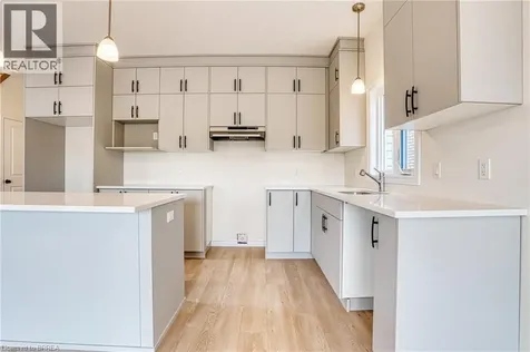 30 Ford Drive Stratford ON N5A 0L3
