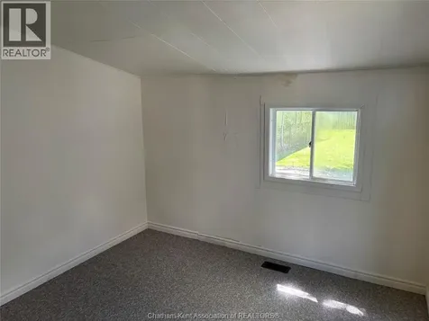26 Charteris Street Chatham ON N7M 3S8