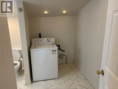 26 Charteris Street Chatham ON N7M 3S8