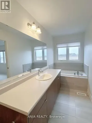65 Greer Street Barrie ON L9J 0R5