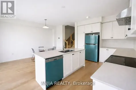65 Greer Street Barrie ON L9J 0R5