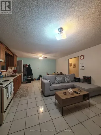 1307 River Road East Road Wasaga Beach ON L9Z 2R7