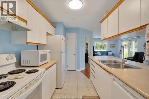 1655 Grand Marais West Windsor ON N9E 4W4