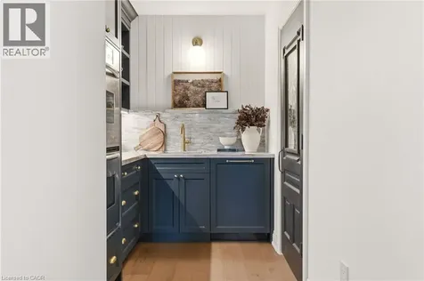 3081 Balmoral Avenue Burlington ON L7N 1E5