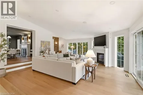 3081 Balmoral Avenue Burlington ON L7N 1E5