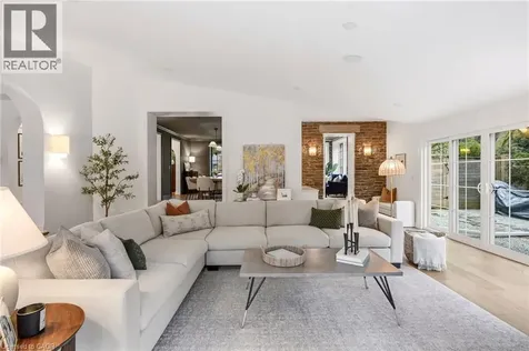 3081 Balmoral Avenue Burlington ON L7N 1E5