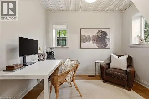 3081 Balmoral Avenue Burlington ON L7N 1E5