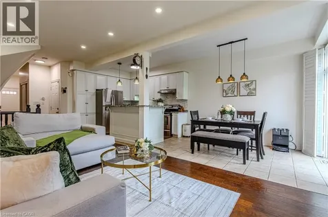49 Marina Point Crescent North Hamilton ON L8E 0E4